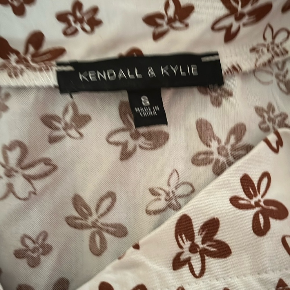 Kendall and Kylie button down short sleeve camp shirt